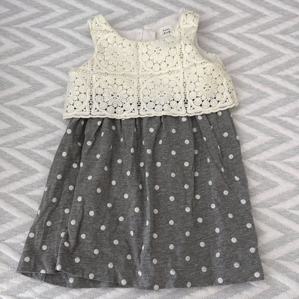 Gap sleeveless crochet dress with grey polkadot bottom
